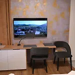 Apartment Demi *